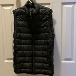 Eddie Bauer Men’s Down Vest. Small.  Excellent condition.